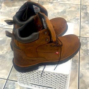 Steel toe Red Wings size 11 net